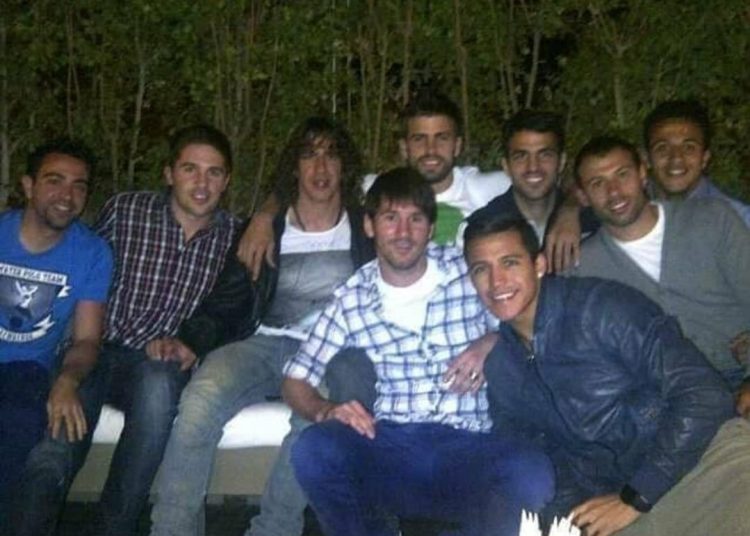 Όταν σκαλίζεις παλιά άλμπουμ και ανακαλύπτεις φωτογραφίες από την πενταήμερη!