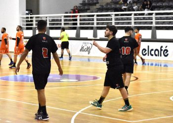 Χάντμπολ Ανδρών: Εύκολα και απλά το Πανεπιστήμιο Λευκωσίας!