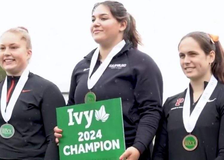 Πρωταθλήτρια στην περιφέρειά της στη σφυροβολία η Αιμιλία Κολοκοτρώνη