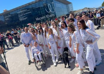 Η Καρολίνα Πελενδρίτου εκπροσώπησε την Κύπρο στην πρώτη ημέρα Λαμπαδηδρομίας στη Γαλλία