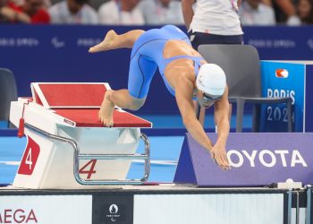 Αργυρό στα 50μ. ελεύθερο στο Παρίσι η Καρολίνα Πελενδρίτου