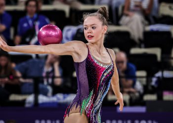 Την 16η θέση πήρε η 15χρονη Βέρα Τουγκολούκοβα στη Ρυθμική Γυμναστική
