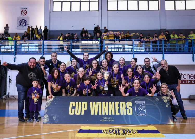 Kυπελλούχος για 17η φορά η ΑΕΛ