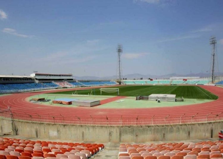 Σύγχρονο κλειστό αθλητικό κέντρο και υποδομές για αθλητές Παραολυμπιακών αγώνων στη θέση του Μακαρείου