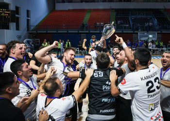 Ο Παρνασσός σήκωσε το τρίτο του Super Cup, σπάζοντας σερί 14 τίτλων της Sabbianco Ανόρθωση
