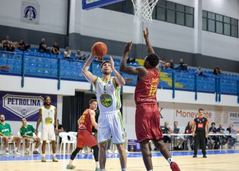 Μετά το Super Cup η Πετρολίνα ΑΕΚ κέρδισε τον Κεραυνό και στο Πρωτάθλημα