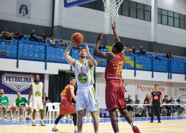 Μετά το Super Cup η Πετρολίνα ΑΕΚ κέρδισε τον Κεραυνό και στο Πρωτάθλημα