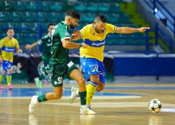 ΦΟΥΤΣΑΛ: Ισόπαλο το ντέρμπι «αιωνίων», πρώτη η ΑΕΚ