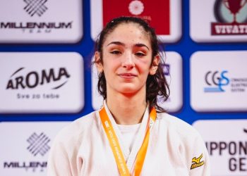 Χάλκινο στην Ποντγκόριτσα η Αζίνου και άνοδος στην παγκόσμια κατάταξη.