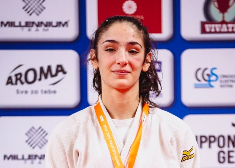 Χάλκινο στην Ποντγκόριτσα η Αζίνου και άνοδος στην παγκόσμια κατάταξη.