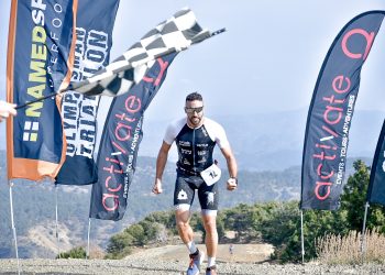 ToΣάββατο ο διεθνής αγώνας extreme τριάθλου O3 Olympus Man