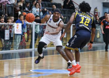 ΜΠΑΣΚΕΤ: Break στο Break o Κεραυνός