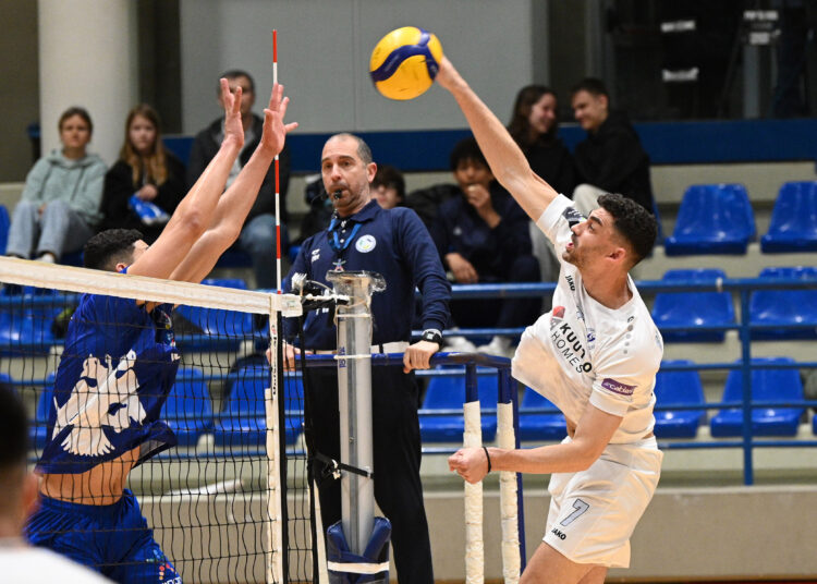 Πέρασε… δύσκολα με την ΑΕΚ Καραβά, όμως προκρίθηκε στον τελικό ο Παφιακός